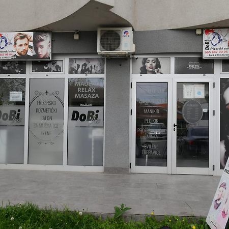Dobi Apartmani Wing Jagodina Exterior foto